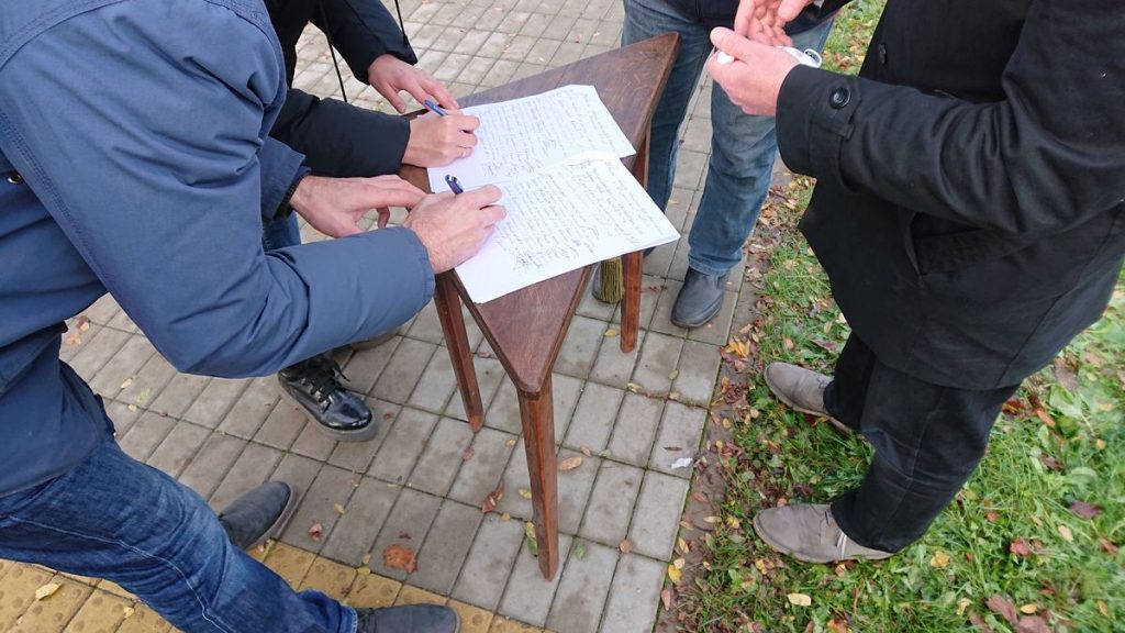Tarp beveik 200 pasirašiusių peticiją – Perkūno alėjos kaimynai, menininkai, architektai, advokatai ir kiti Kauno inteligentai. Foto: ©PILOTAS.LT