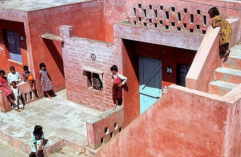 Aranya socialiniai būstai Indore, arch. B.Doshi, 1989 m. Foto: John Panicker. 