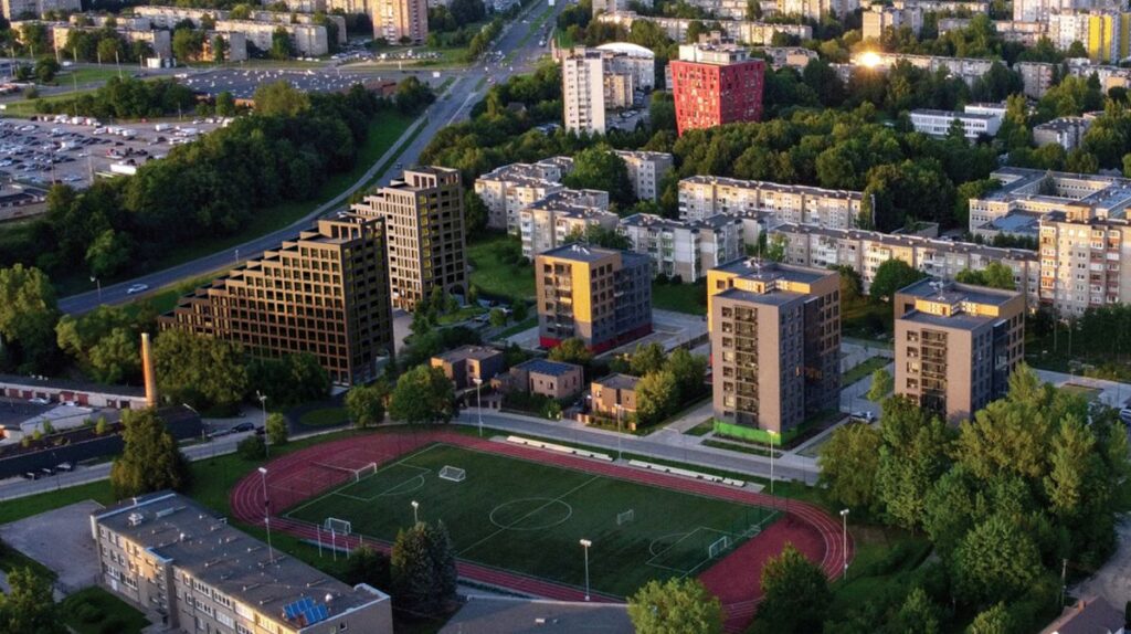 Daugiabučių gyvenamųjų namų kvartalo Žeimenos g. 90, Kaune konkursinis projektas devizu „02“ (3-oji vieta; arch. T.Kuleša, I.Vienažindis).