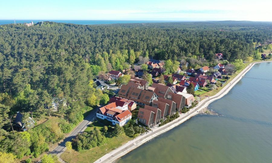Poilsio paskirties pastato Nidoje rekonstrukcija (arch. L.Rekevičius (PV) M.Rekevičienė, V.Mitkevičiūtė).