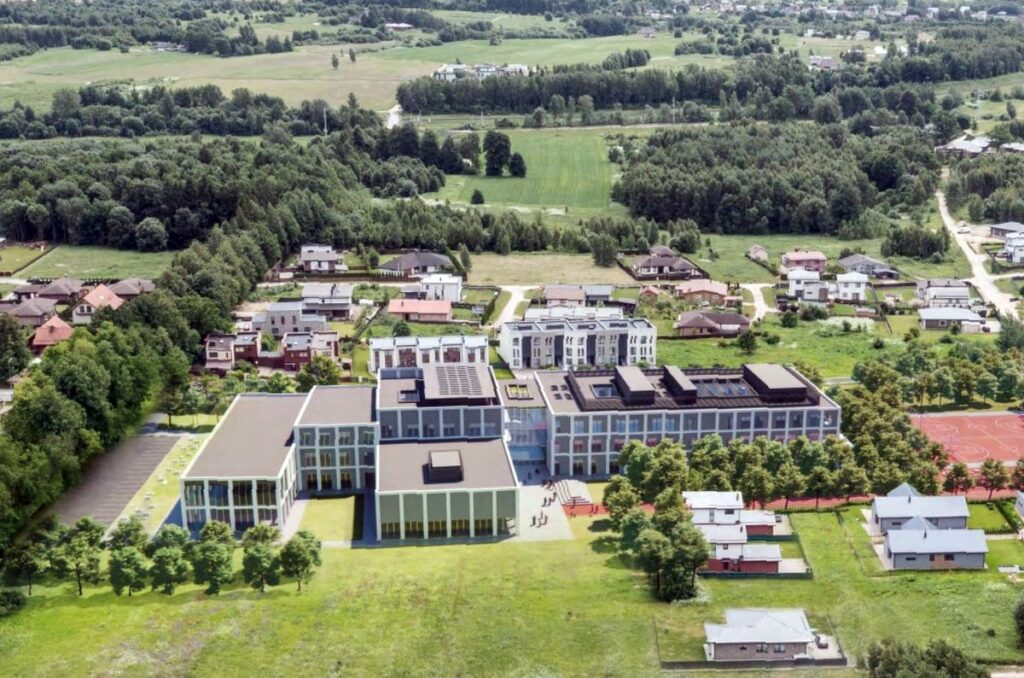 Mokslo paskirties pastatas Pavilnyje (arch. J.Bernotaitė, P.Vaitiekūnas, A.Ropolas).