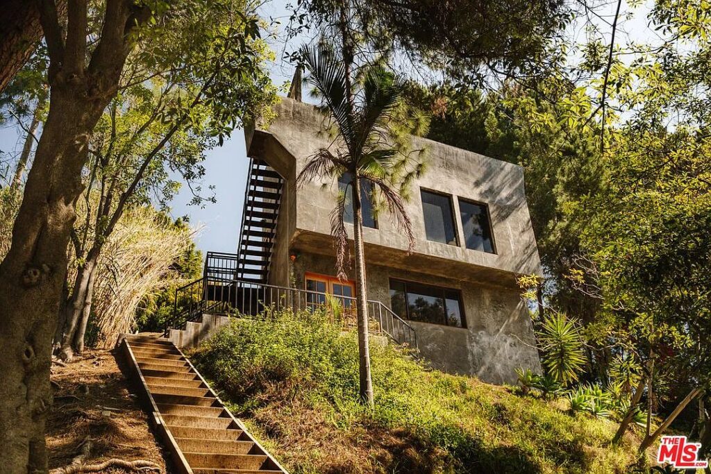 Davido Lyncho gyvenamasis-kūrybinis kompleksas Holivudo kalvose. Foto: Zillow. 