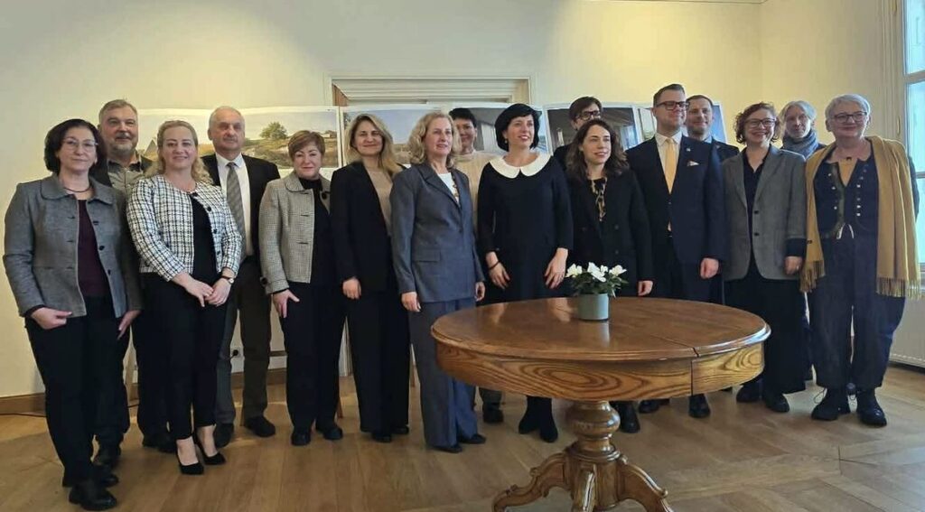 Lietuvos etnografijos muziejus pasirašė sutartį su UAB „Do Architects“. Foto: KM. 