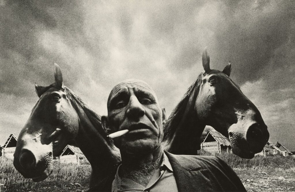 „Trijulė“, o.Suprun, 1979 m. Charkivo fotografijos mokyklos muziejaus kolekcija. 