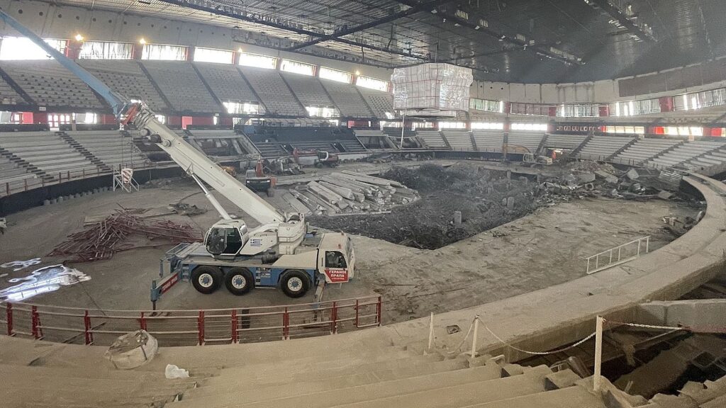 Taikos ir draugystės arenoje sparčiai vyksta statybų darbai. Foto: „Olympiakos BC“. 