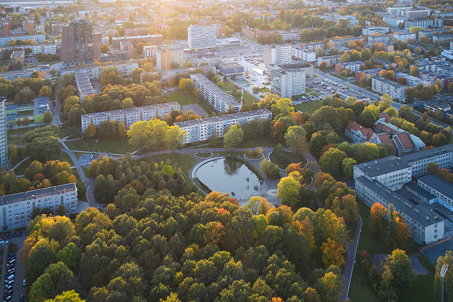 Ąžuolų giraitės parkas Klaipėdoje (autoriai: Tadas Jonauskis, Lukas Kulikauskas, Ignas Račkauskas, Justina Muliuolytė, Augustas Makrickas, Edita Gumauskaitė, Laima Čijunskaitė, Ramune Baniulienė, Linas Ūsas). Foto: Norbert Tukaj.