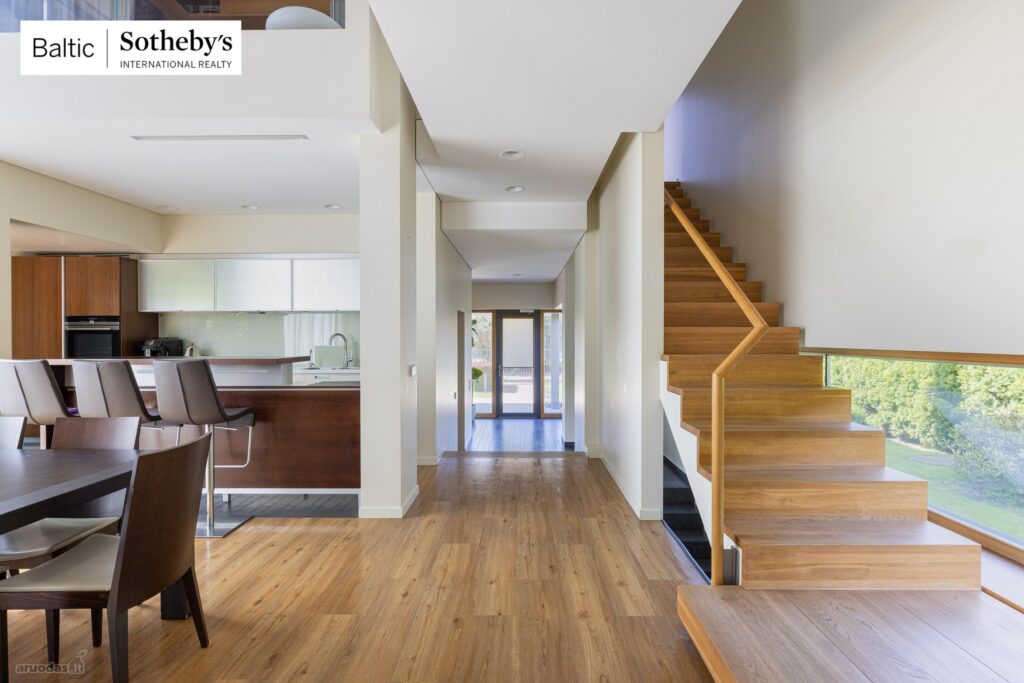 Gyvenamas namas Vėsos g. 8, Kaune (arch. R.Ralavičius, 2004 m). Foto: „Sotheby’s International Realty Baltic“