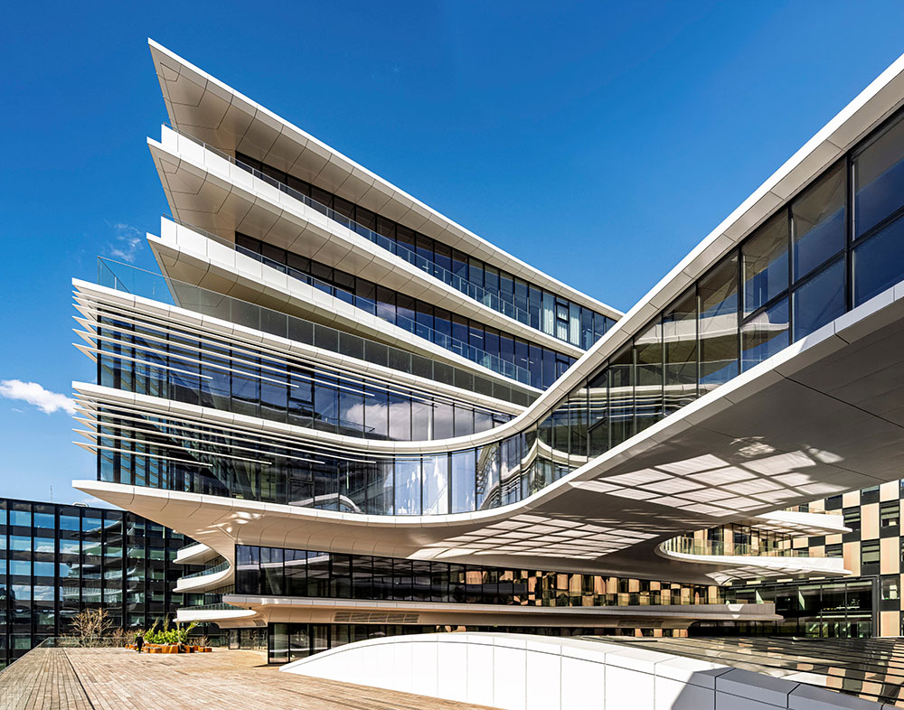 „Business Stadium Central“ Vilniaus Rinktinės gatvėje (arch. „Zaha Hadid Architects“), 3-oji vieta. Foto: Evaldas Stakėnas.