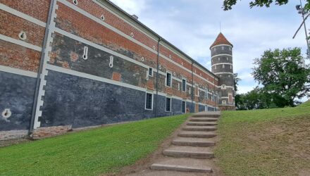 panem_jr_251200_e01_xxx