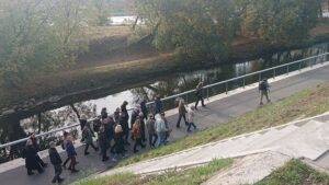 Projektas „Palio metai“ bent iš dalies grąžino duoklę bei atidavė pagarbą savitam miesto kūrėjui bei visuomenę supažindino su jo „pališka“ miesto vizija. Jurgio Rimvydo Palio ekskursija Nemuno krantinėje. Foto: A.Bružo.